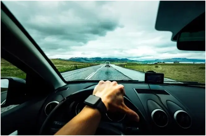 Effective Ways to Stay Alert on Long Drives