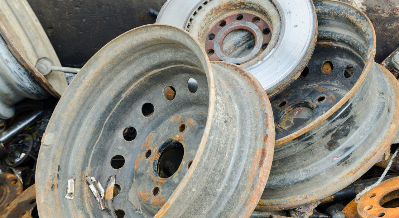 Common Signs of Worn-Out Auto Parts