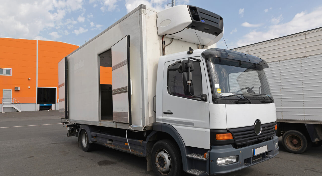 Common Refrigerated Truck Issues and How to Troubleshoot Them