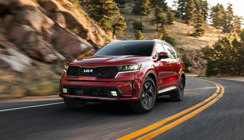 luxury suvs with the best gas mileage