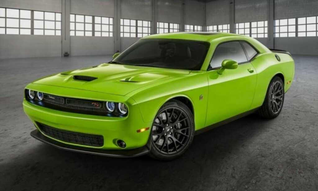 Dodge Charger or Dodge Challenger - which one is the best
