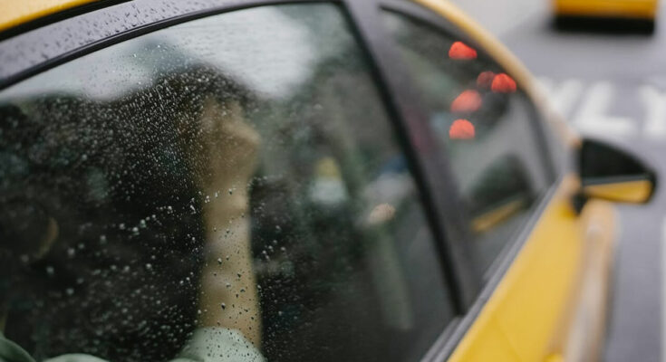 Five Essential Tips for Safe Driving in the Rain