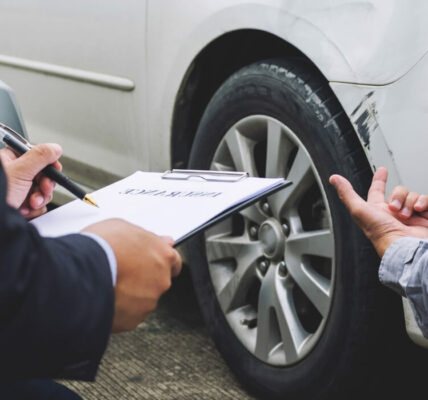 How to settle a car accident claim without a lawyer